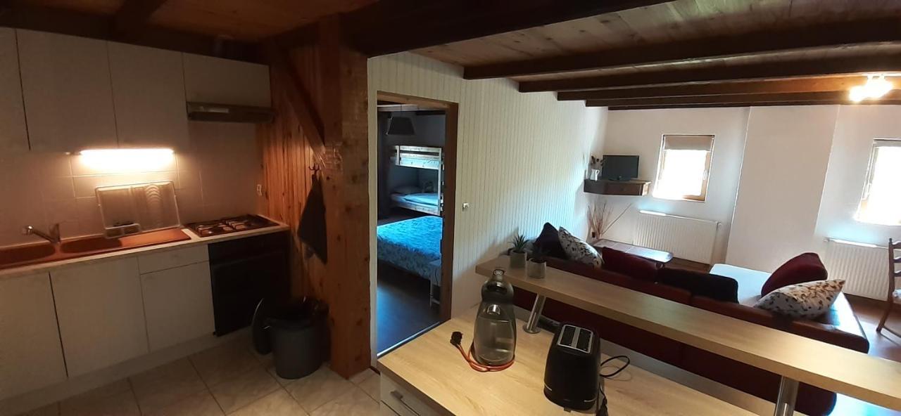 L' Appartement Du Camping Hautoreille Bannes  Екстериор снимка