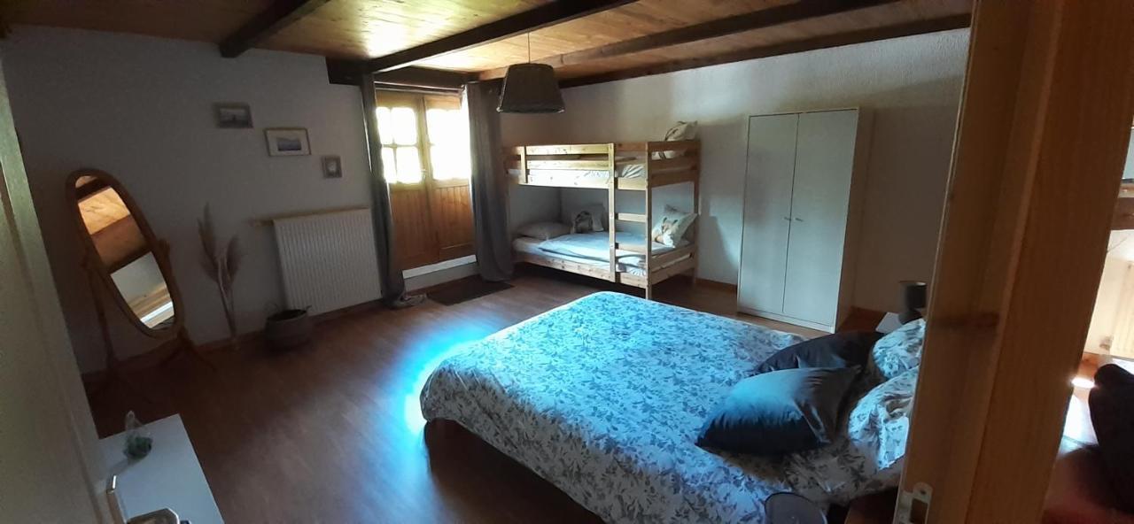 L' Appartement Du Camping Hautoreille Bannes  Екстериор снимка