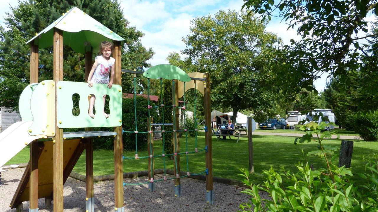 L' Appartement Du Camping Hautoreille Bannes  Екстериор снимка